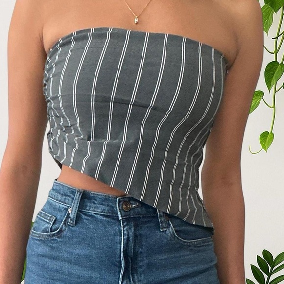 ASOS Grey and white pinstriped strapless bandeau top - Picture 1 of 4